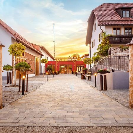 Hotel - Restaurant Eberlwirt Bruckberg Exterior foto