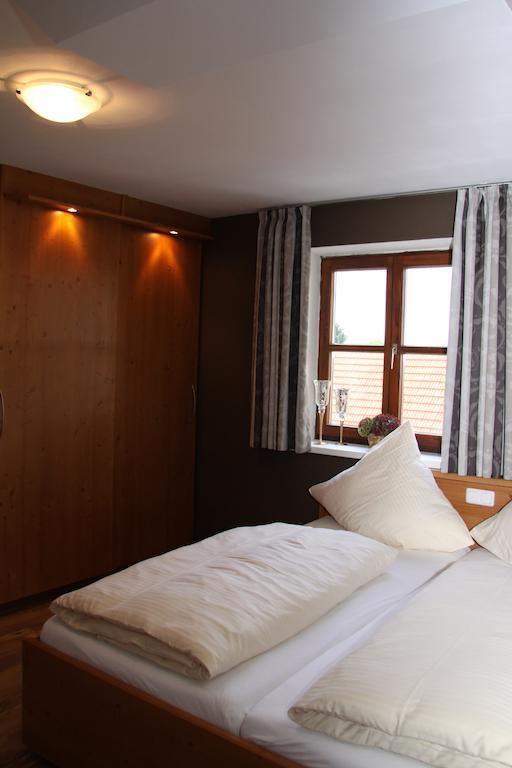 Hotel - Restaurant Eberlwirt Bruckberg Zimmer foto
