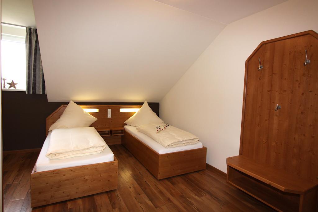 Hotel - Restaurant Eberlwirt Bruckberg Zimmer foto